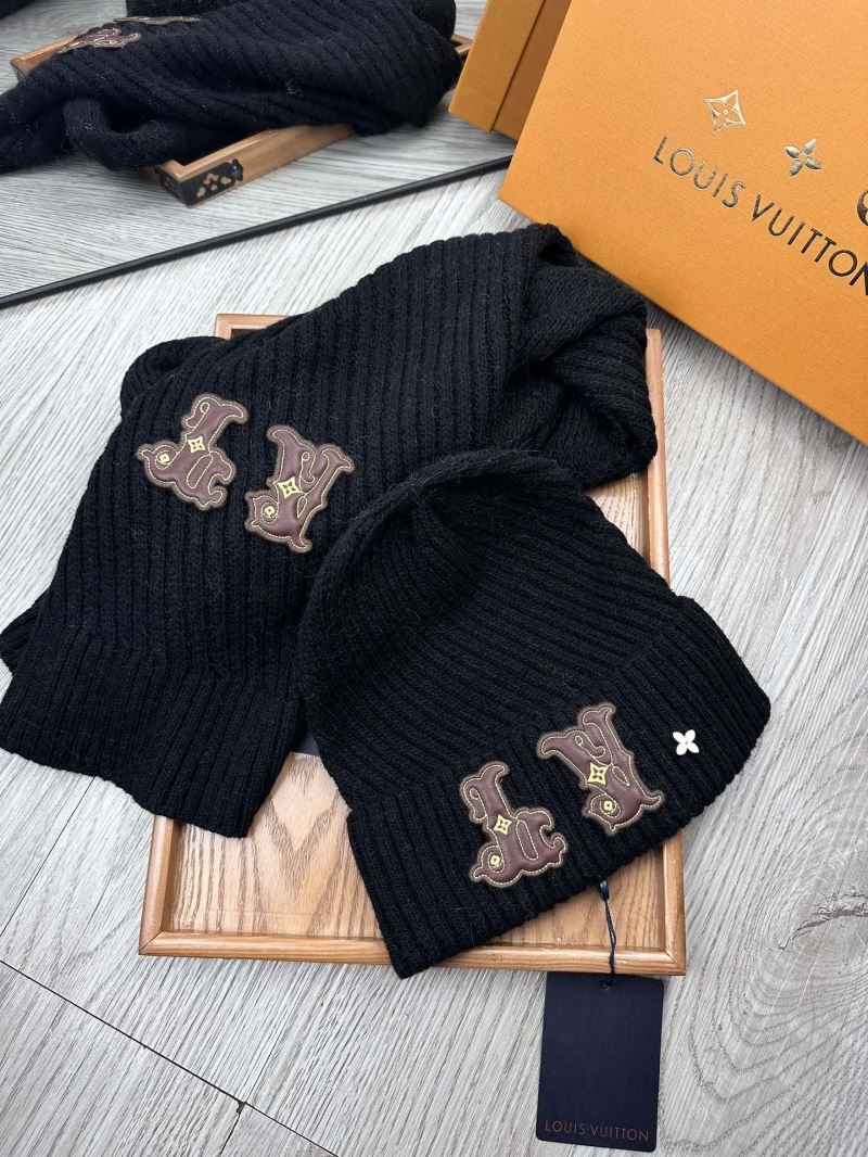 Louis Vuitton Caps Scarfs